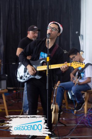 Un Cantante Más