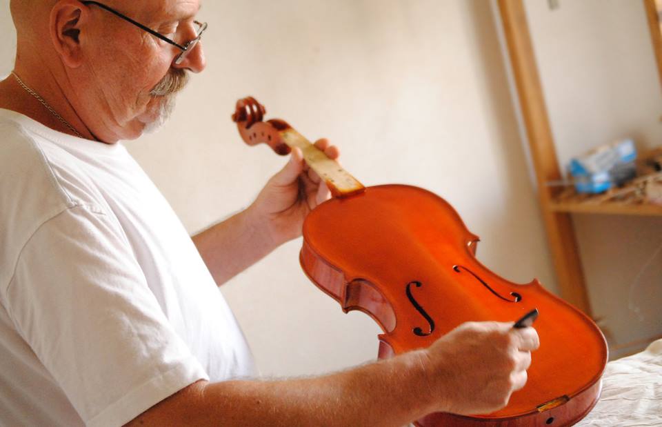 Entrevista a Francisco Vico Molina, Guitarras de ensueño hechas en Málaga.