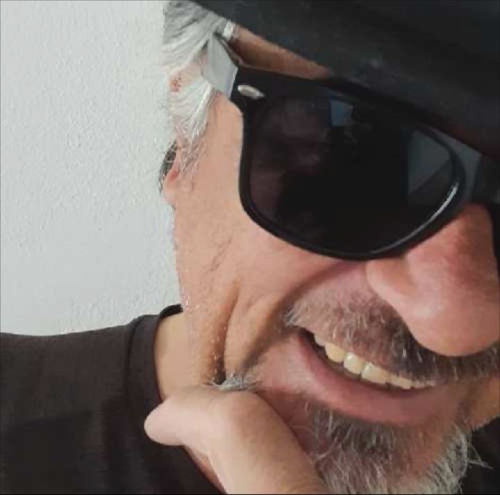 Foto del músico Danger Elvira 